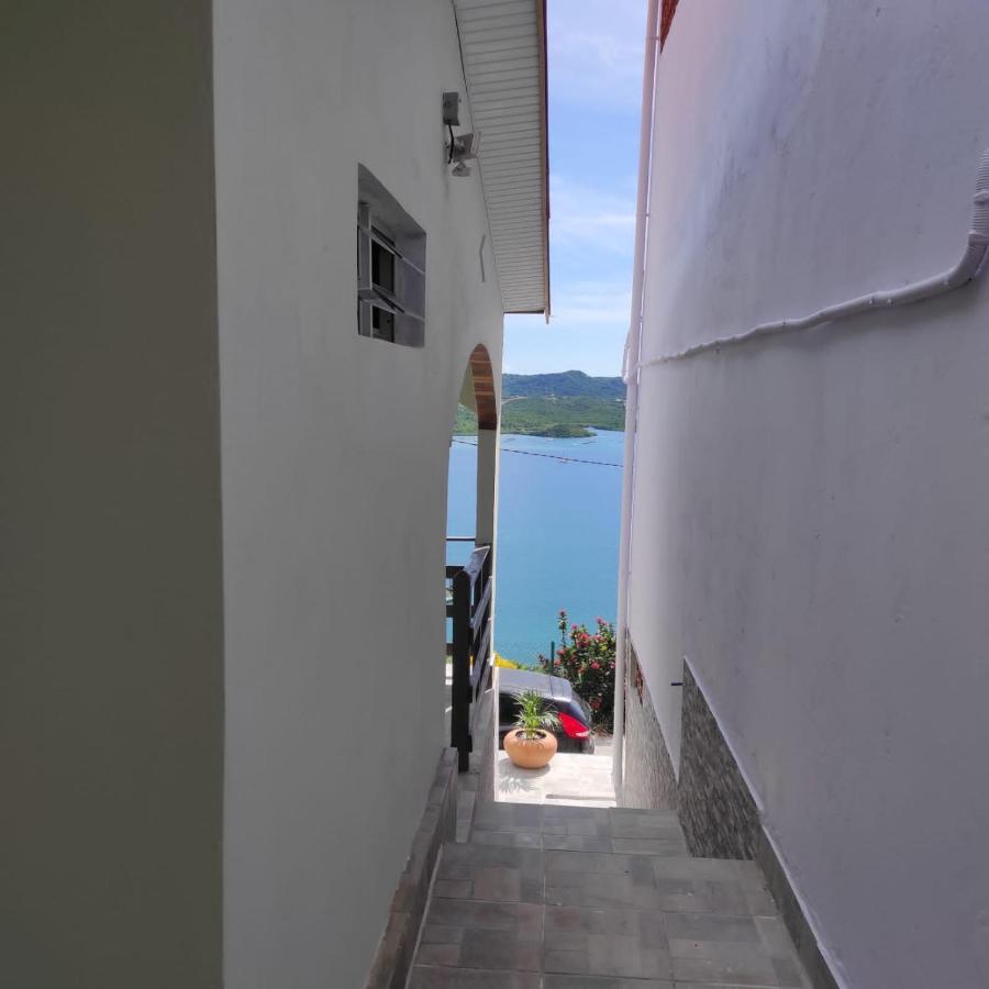 "Au Magnifique Vue " Villa Le Marin Luaran gambar