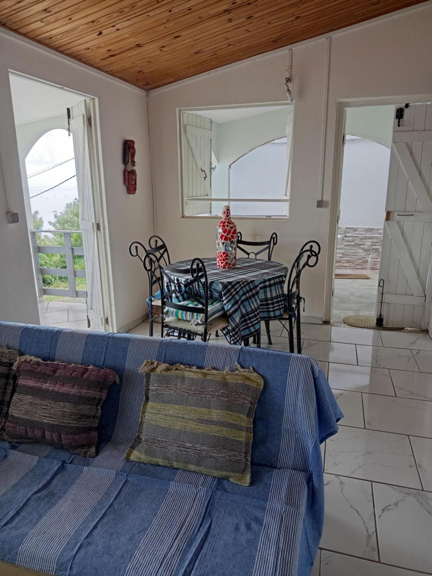 "Au Magnifique Vue " Villa Le Marin Luaran gambar